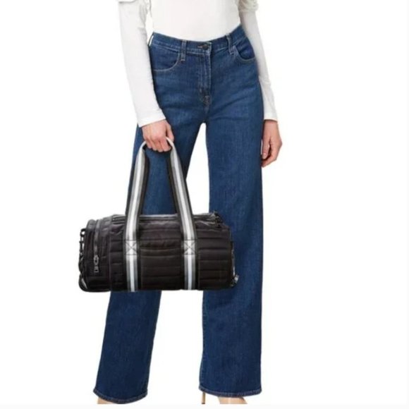 NEW Think Royln Travel Bundle DUFFEL BAG, COSMETIC BAG, LIL MAMA BAG - Picture 4 of 8